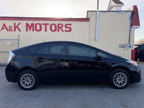 Used 2014 Toyota Prius Two image 10