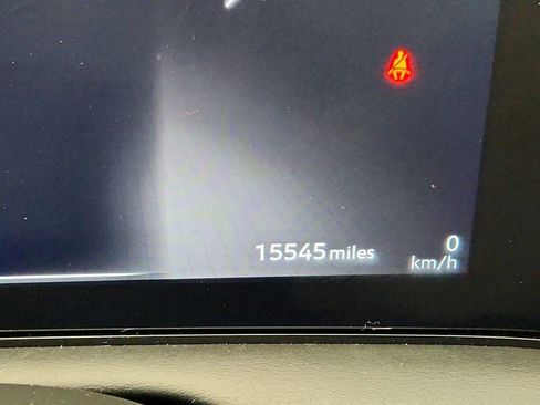 Used 2023 Nissan Ariya AWD image 14