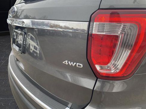 Used 2018 Ford Explorer XLT w/ Equipment Group 202A image 30