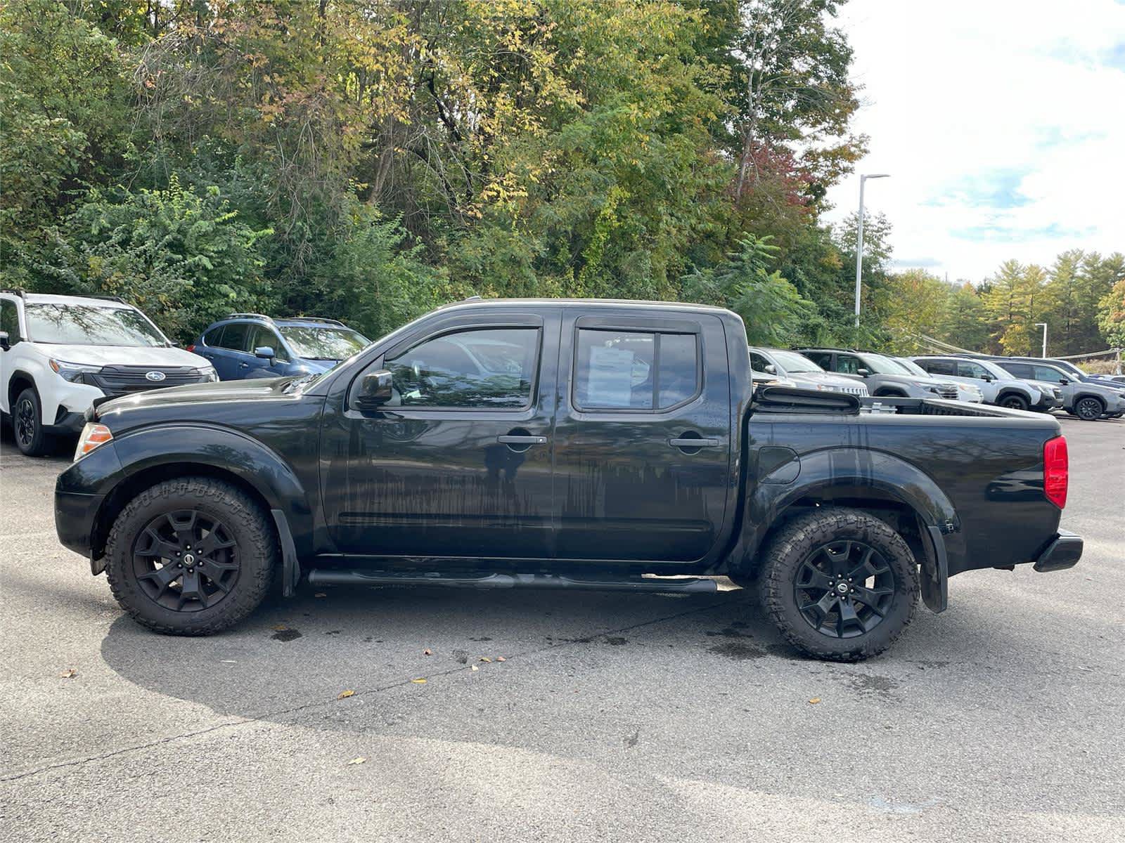 Used 2018 Nissan Frontier SV w/ Value Truck Package RWD image 2