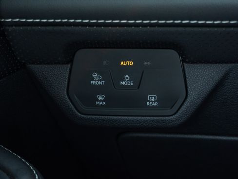 Used 2026 Volkswagen Atlas Cross Sport SE AWD/4WD image 26
