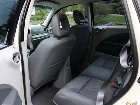 Used 2007 Chrysler PT Cruiser image 14