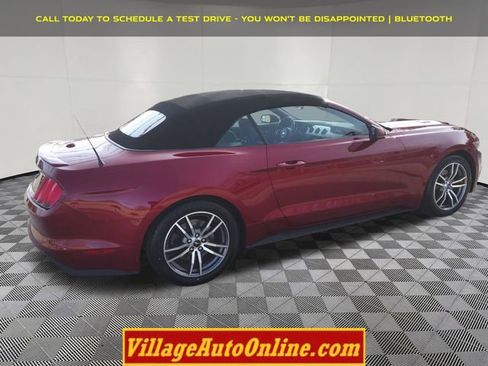 Used 2016 Ford Mustang Premium image 4