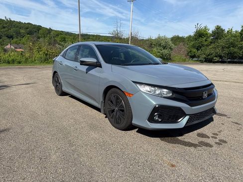 Used 2017 Honda Civic EX image 1