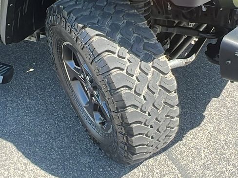 Used 2021 Jeep Gladiator Rubicon w/ LED Lighting Group image 11