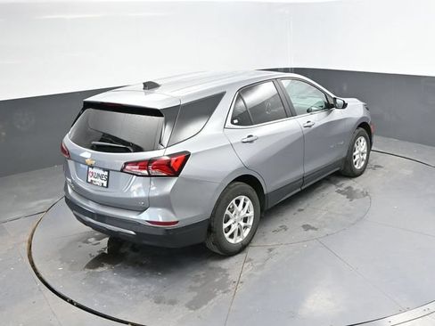 Used 2024 Chevrolet Equinox LT FWD image 32