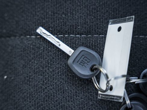 Used 2023 GMC Savana 2500 image 46