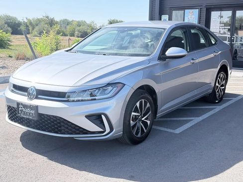 Used 2025 Volkswagen Jetta S FWD image 1