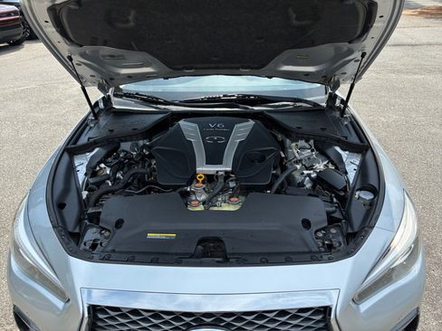 Used 2018 INFINITI Q50 Sport w/ Sensory Package (Sport) AWD/4WD image 16
