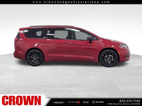 New 2026 Chrysler Pacifica Select FWD image 4