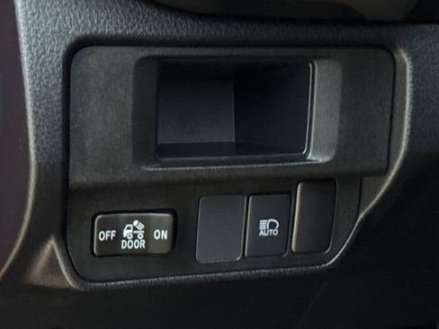 Used 2019 Toyota Tacoma SR5 image 22