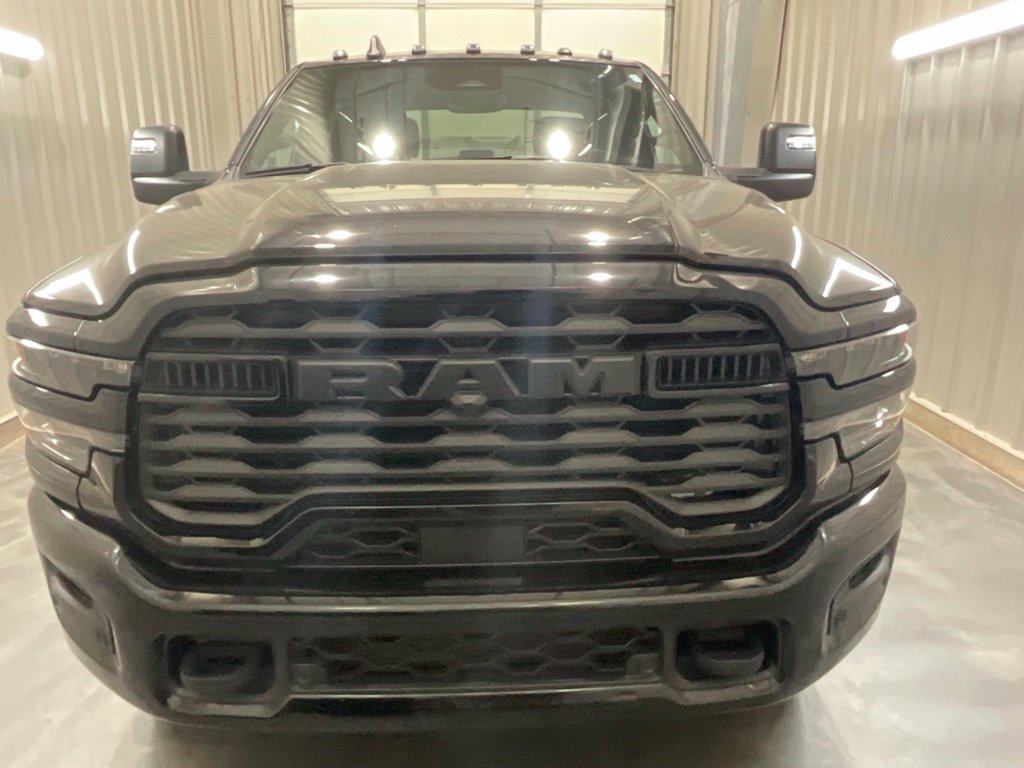 Used 2026 RAM 3500 Big Horn AWD/4WD image 5