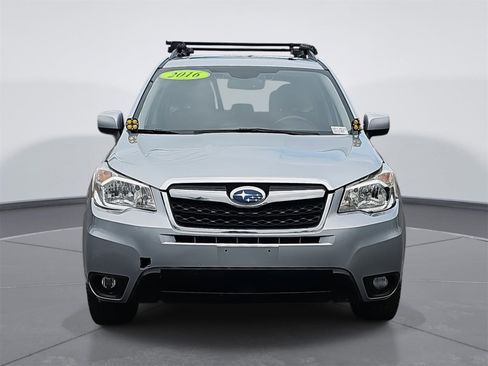 Used 2016 Subaru Forester 2.5i Premium image 8