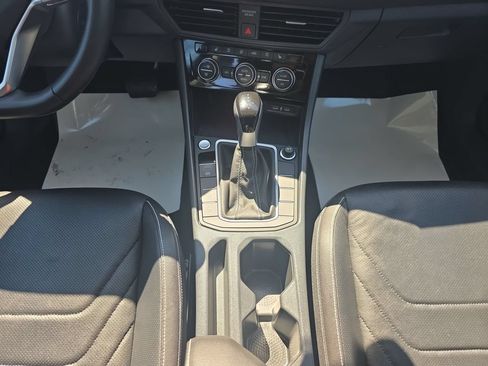 Used 2024 Volkswagen Jetta SEL FWD image 12