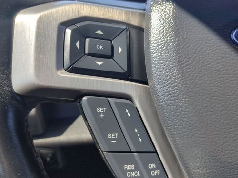 Used 2021 Ford F250 Platinum w/ FX4 Off-Road Package image 21