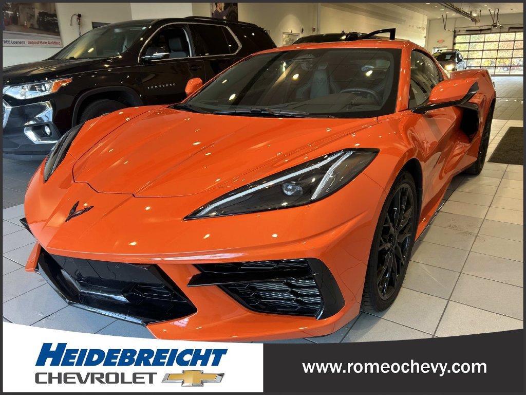Used 2025 Chevrolet Corvette Stingray Coupe w/ 1LT RWD image 6