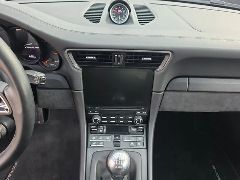 Used 2019 Porsche 911 Carrera 4 GTS image 21