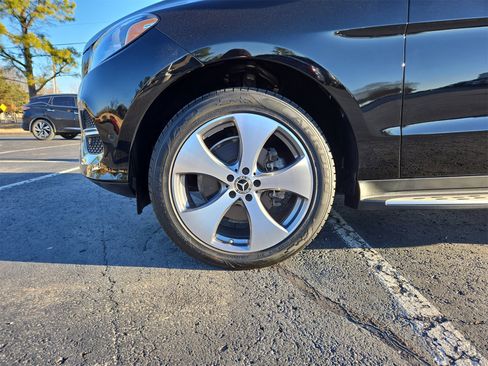 Used 2018 Mercedes-Benz GLE 350 image 38