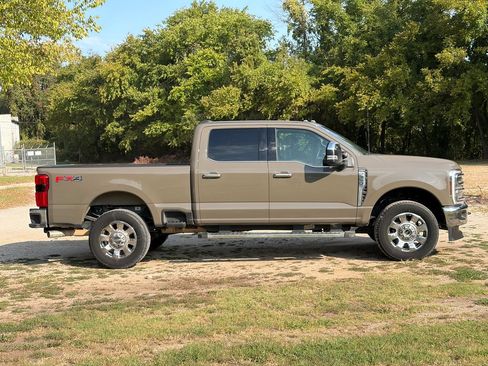 Used 2026 Ford F350 Lariat w/ Lariat Premium Package AWD/4WD image 2