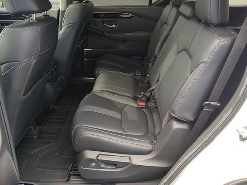 Used 2023 Honda Pilot Touring image 24