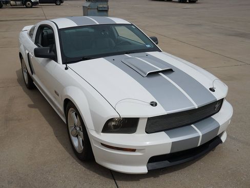 Used 2007 Ford Mustang GT RWD image 20