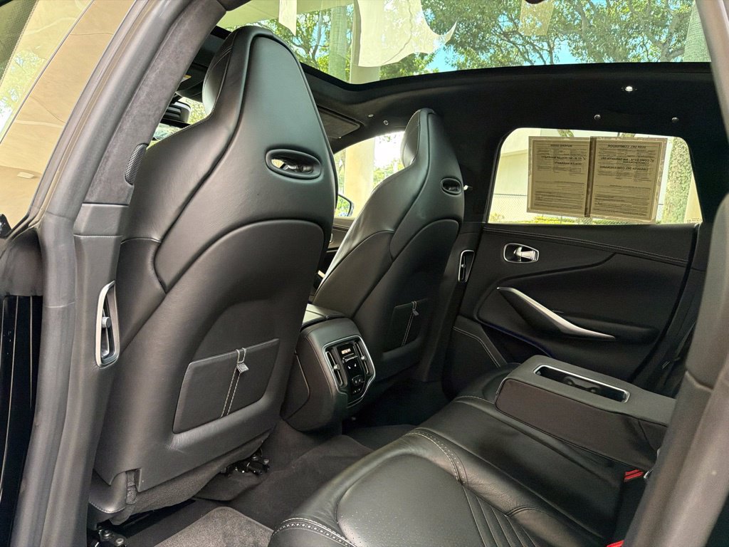Used 2021 Aston Martin DBX AWD/4WD image 46