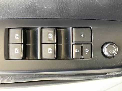 Used 2016 Toyota Highlander Limited AWD/4WD image 16
