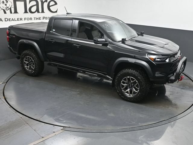 New 2026 Chevrolet Colorado ZR2 w/ Off-Road Front Bumper Package AWD/4WD image 16