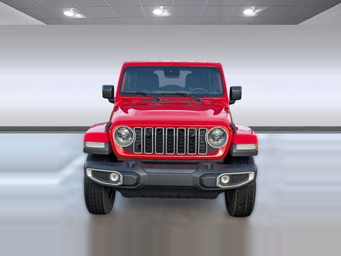 Used 2024 Jeep Wrangler Sahara image 6