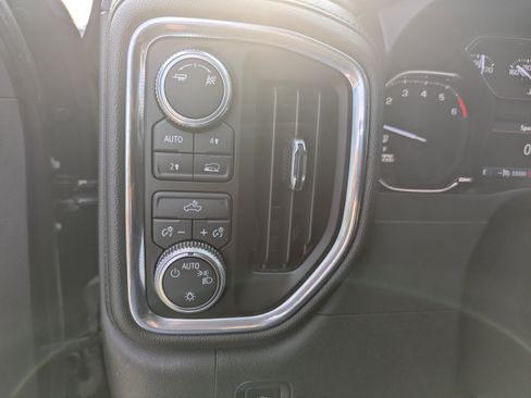 Used 2019 GMC Sierra 1500 SLE w/ SLE Convenience Package AWD/4WD image 14
