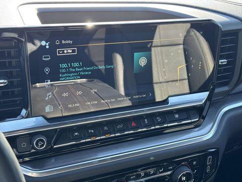 Used 2023 Chevrolet Silverado 1500 High Country w/ Technology Package image 23