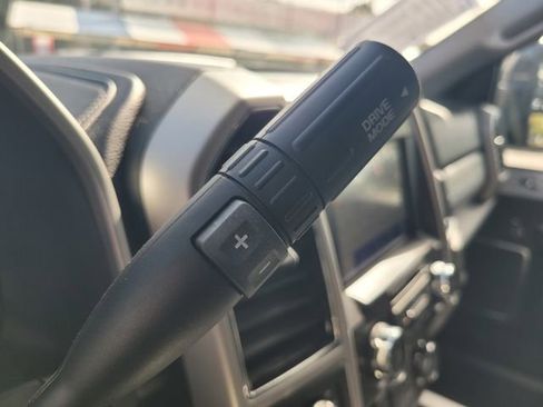 Certified 2021 Ford F450 Lariat w/ FX4 Off-Road Package image 18