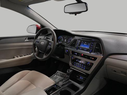 Used 2016 Hyundai Sonata SE FWD image 18