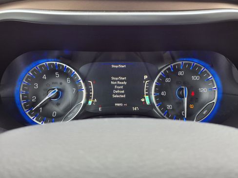 Used 2018 Chrysler Pacifica Touring-L Plus image 20