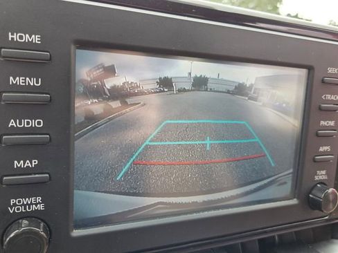 Used 2019 Toyota RAV4 LE image 24