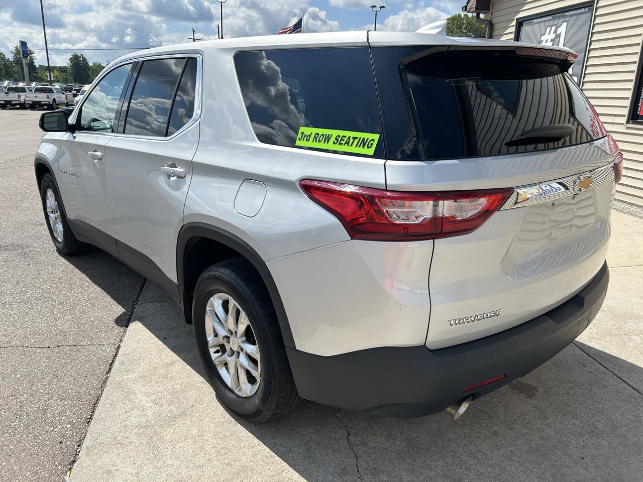 Used 2019 Chevrolet Traverse LS w/ LPO, Floor Liner Package FWD image 7