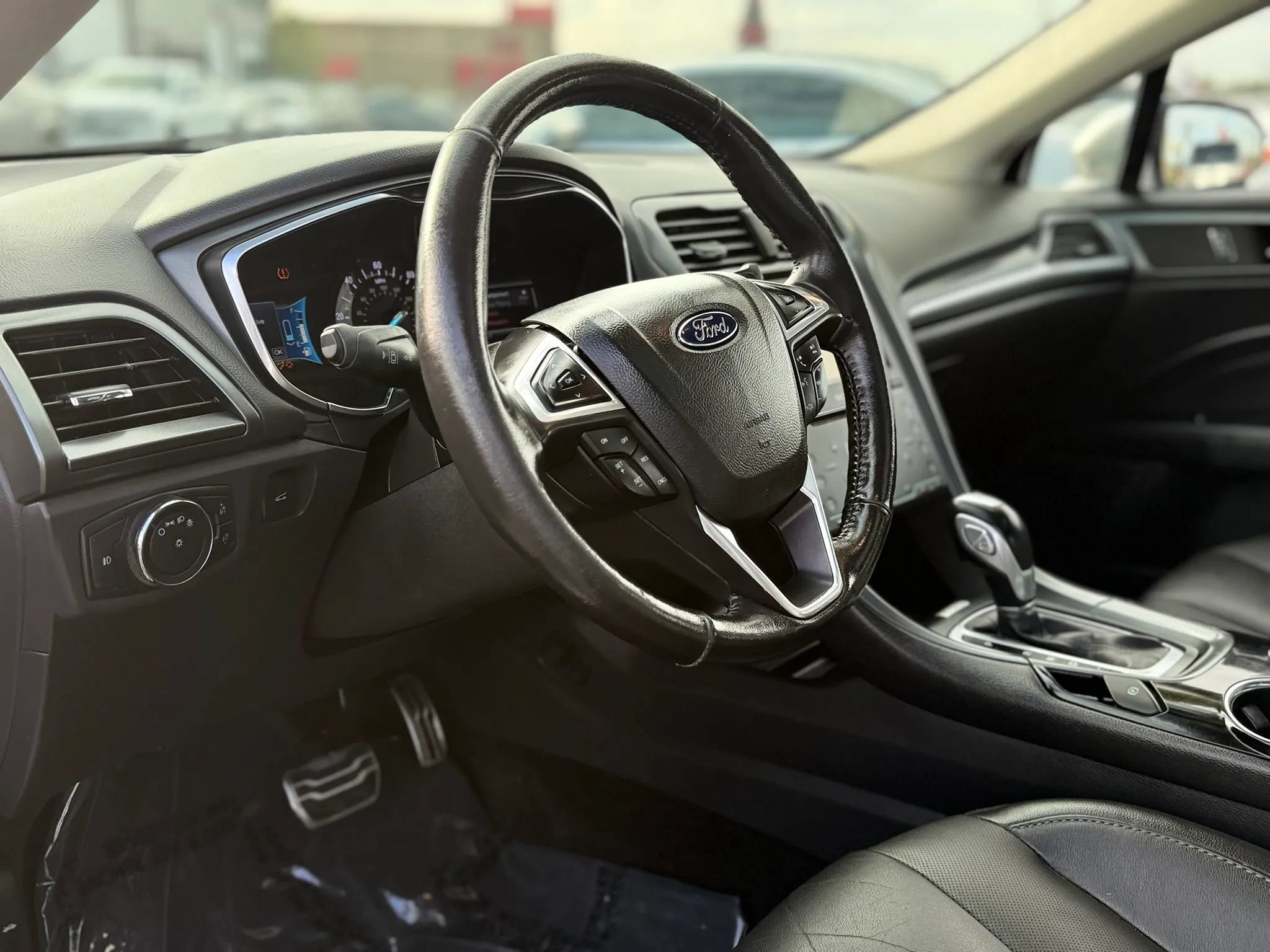 Used 2014 Ford Fusion Titanium FWD image 26