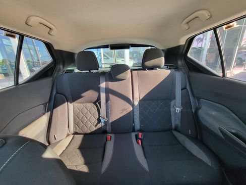 Used 2020 Nissan Kicks S image 14