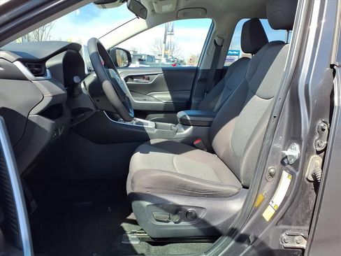 Used 2024 Toyota RAV4 XLE image 11