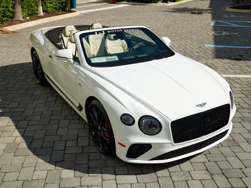 Used 2024 Bentley Continental GT Speed image 39