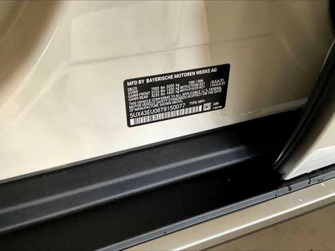 Used 2026 BMW X5 xDrive50e w/ Climate Comfort Package image 18