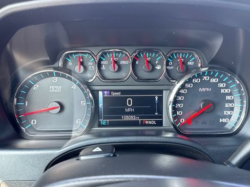 Used 2018 Chevrolet Silverado 1500 LT w/ All Star Edition AWD/4WD image 17