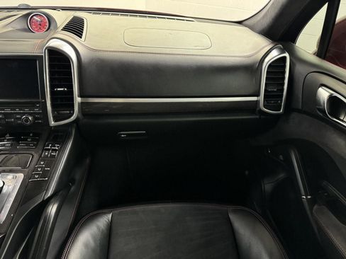 Used 2013 Porsche Cayenne GTS image 15