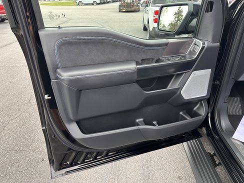 Used 2025 Ford F150 Platinum w/ Equipment Group 702A High AWD/4WD image 9