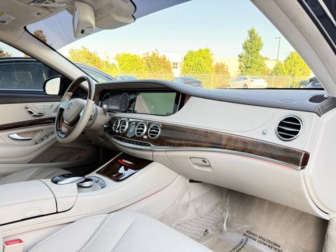Used 2017 Mercedes-Benz S 550 4MATIC Sedan image 44