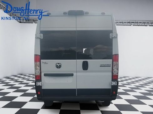 New 2025 RAM ProMaster 3500 w/ Quick Order Package 22G SLT FWD image 4