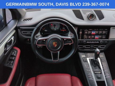 Used 2021 Porsche Macan S AWD/4WD image 18