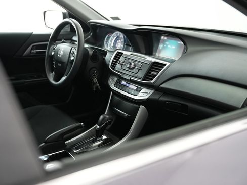 Used 2015 Honda Accord LX image 48
