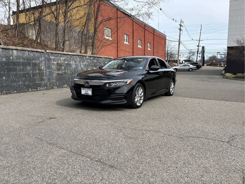 Used 2018 Honda Accord LX image 8