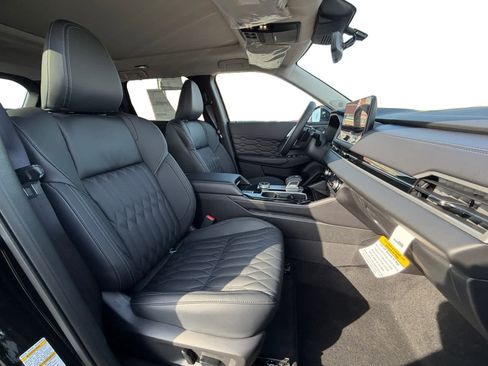 New 2026 Mitsubishi Outlander SEL image 16